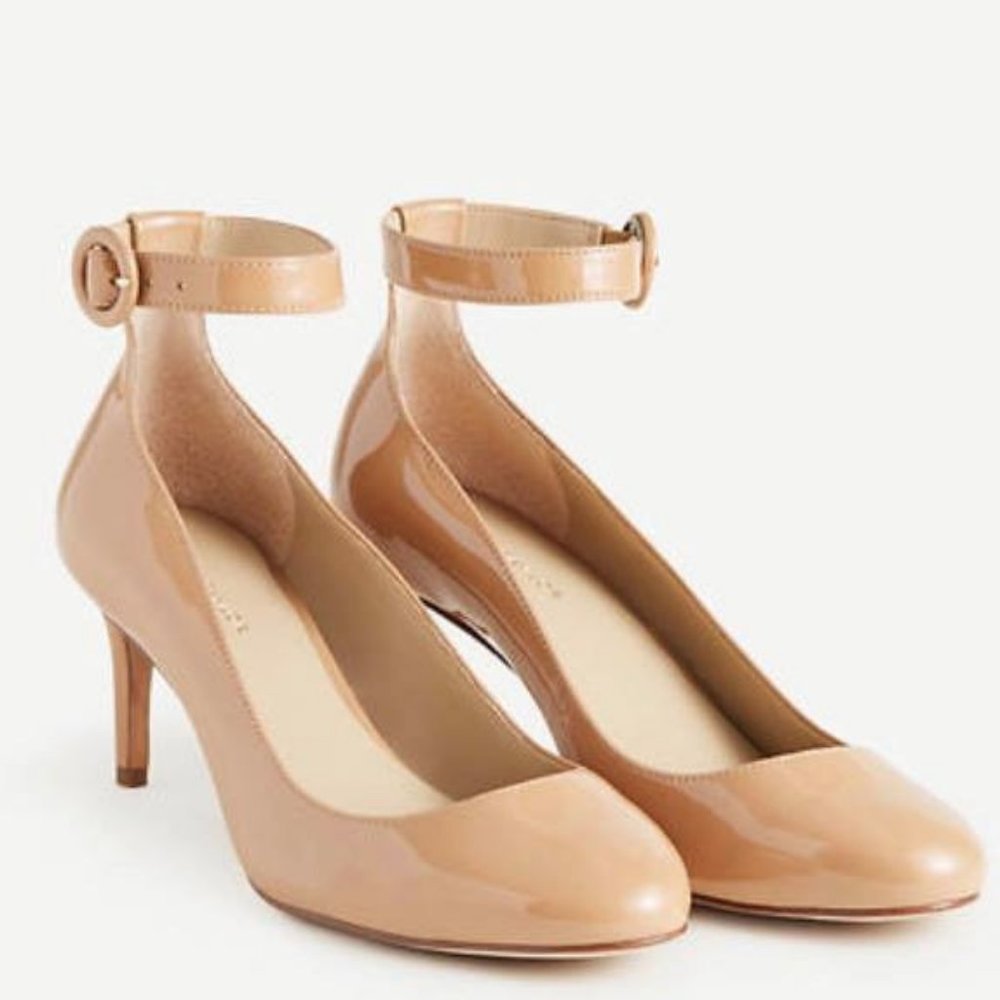 Brand New Ann Taylor Nude Patent Almond Toe Heels